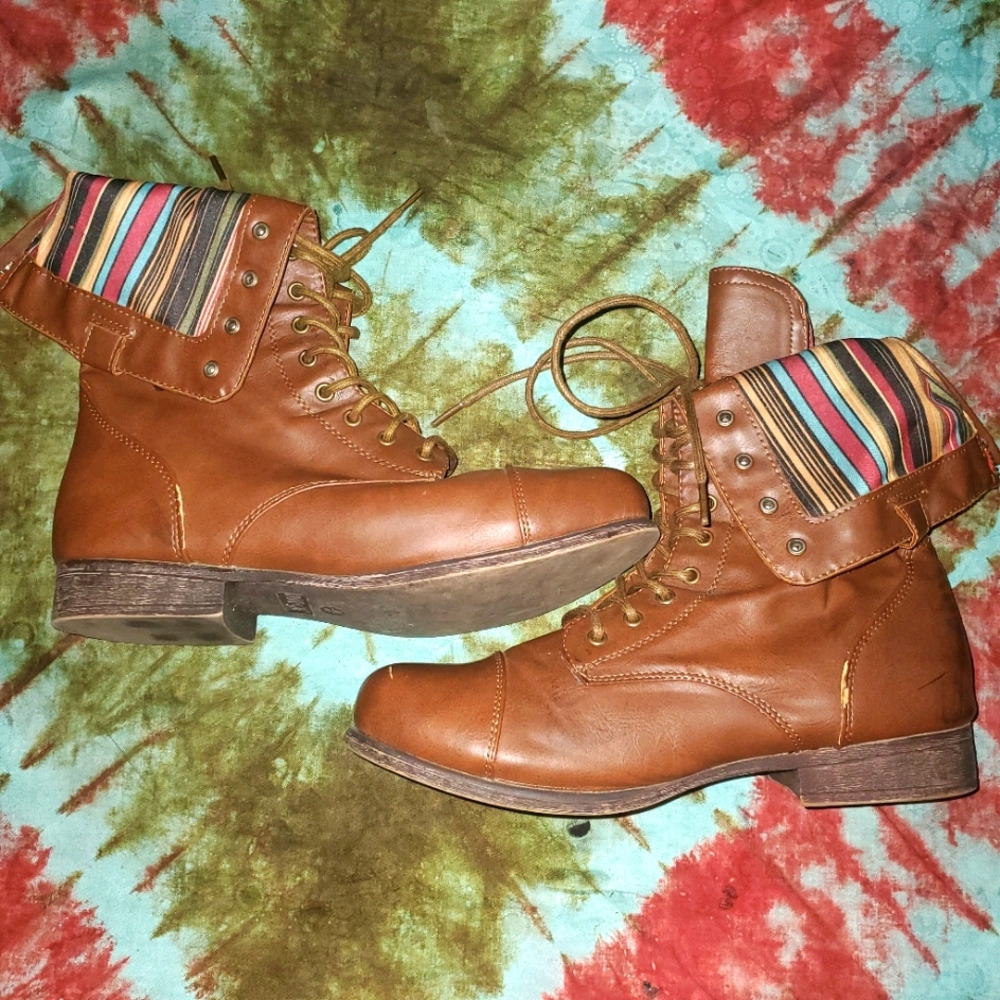 Rouge Boots